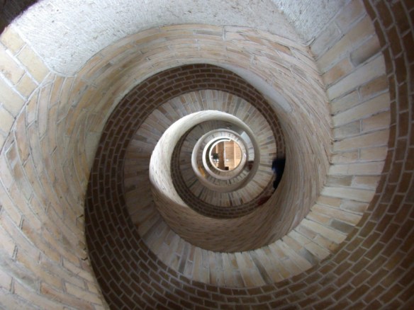 church_tower_stairs_276976_h